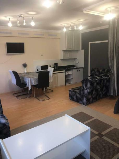 Respect Apartament Hévíz Εξωτερικό φωτογραφία